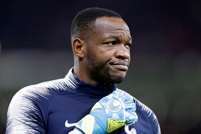 Steve Mandanda | Steve Mandanda je že zapustil priprave francoske reprezentance. | Foto Reuters