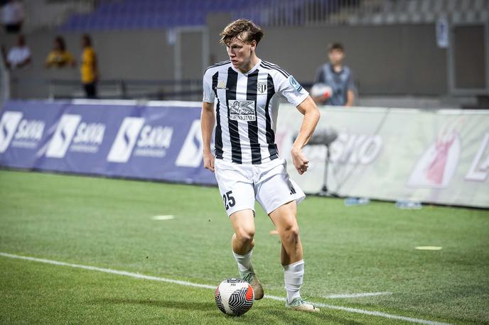 Jaka Tetičkovič Domjan | Jaka Tetičkovič Domjan se od Fazanerije poslavlja po štirih letih in pol | Foto Jure Banfi