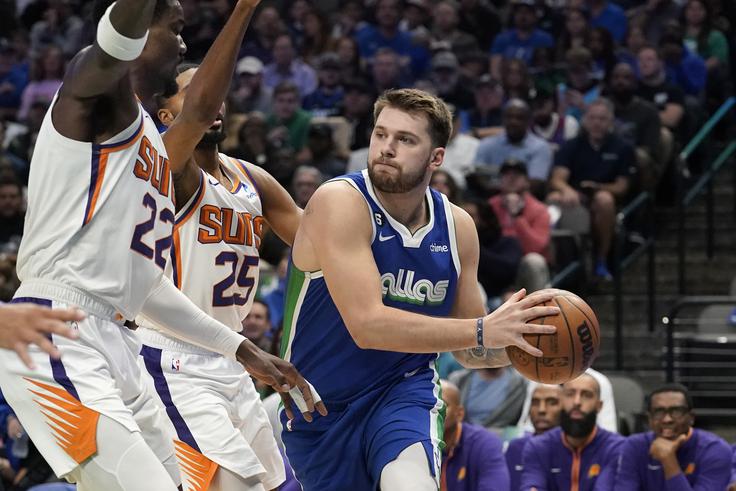 Dončić in Ayton sta bila na naboru izbrana istega leta. | Foto: Guliverimage/Vladimir Fedorenko