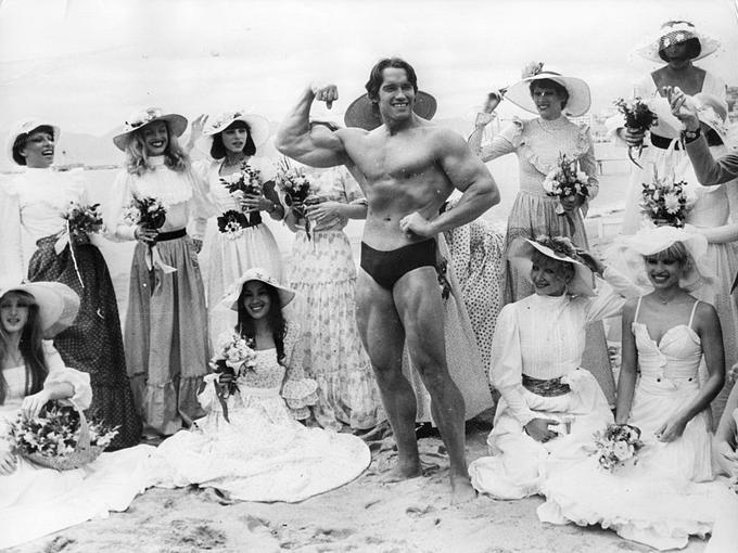 Arnold se je začel s fitnesom ukvarjati, ko je bil star 15 let, sčasoma pa je postal najslavnejši bodibilder vseh časov. | Foto: Getty Images