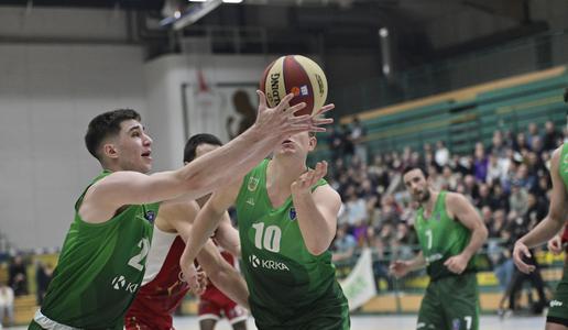 Krka se je s pomembno zmago vrnila v domačo dvorano