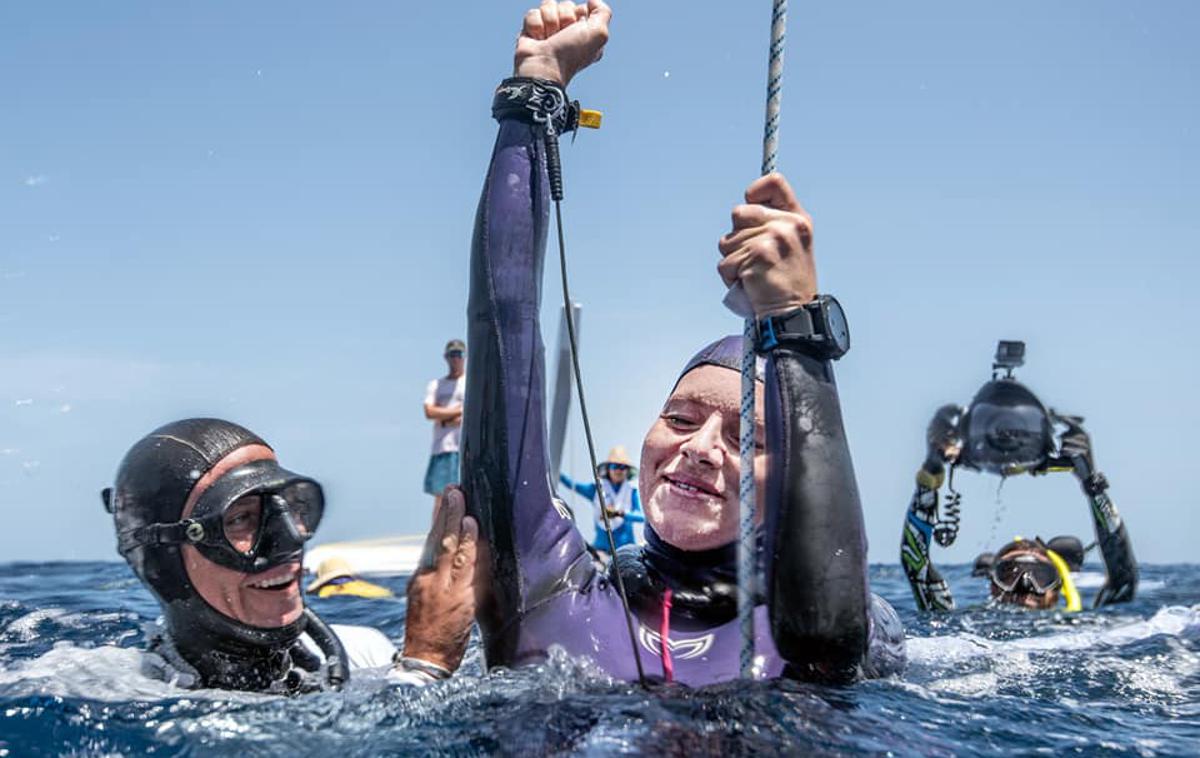 Alenka Artnik | Alenka Artnik se je na svetovnem prvenstvu potopila neverjetnih 113 metrov. | Foto Laura Babahekian