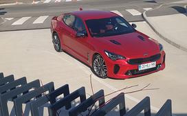 kia stinger