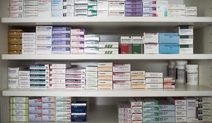 Državni svet je izglasoval odložilni veto na zakon o zdravilih