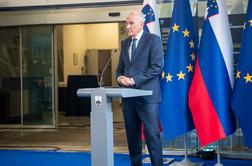 Janša napoveduje še več selitev ministrstev po državi