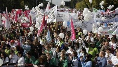 V Berlinu protest zdravstvenih delavcev