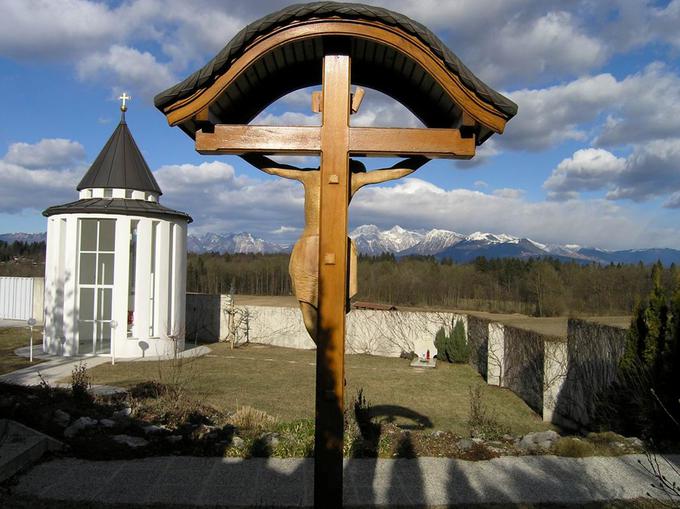 Karmel je eden najstarejših in najstrožjih redov v Cerkvi, sestre ves čas živijo v klavzuri. | Foto: Osebni arhiv