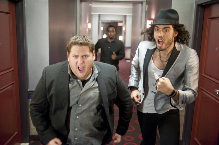 Še en pozneje padli zvezdnik v filmu Superžur je komik Russell Brand (desno). | Foto: Guliverimage