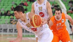 Partizan spet na vrhu