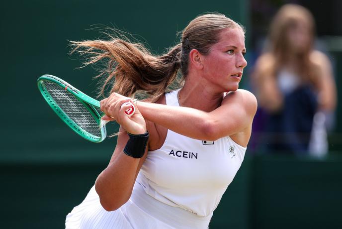 Mlada Ida Wobker spoznala nemilost wimbledonskih pravil #video