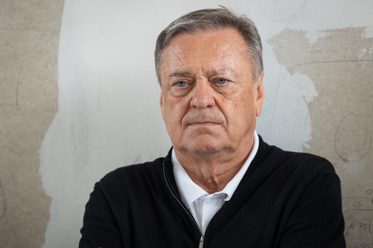 Za ukrepanje glede zakonskega predloga je po Jankovićevih besedah prezgodaj, zato bodo počakali. Toda če je to največji problem države oz. državnega zbora, potem ni veliko problemov pri vodenju države, je ocenil na današnji novinarski konferenci. | Foto: STA