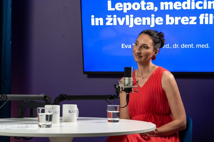 "Zdi se mi, da se da z zdravo pametjo in notranjo pozitivno naravnanostjo ter z mladim duhom življenje narediti zelo lepo," pravi naša sogovornica. | Foto: Liam Toni Šironjič