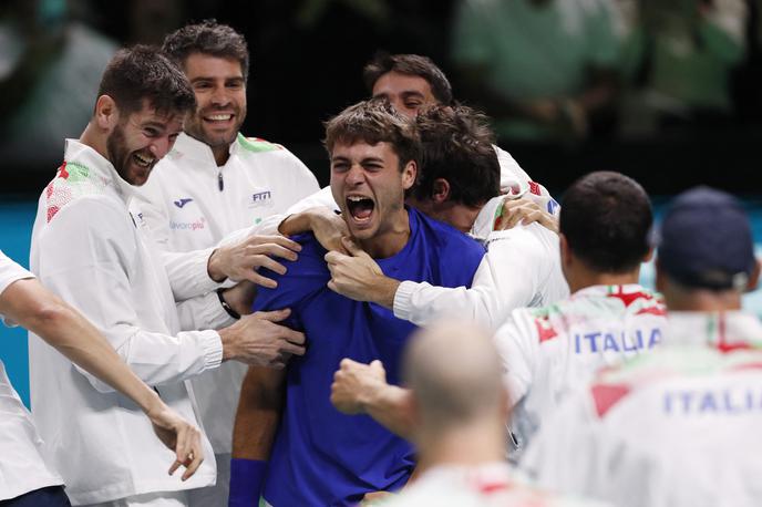 Italij Davisov pokal | Italija je postala prva reprezentanca, ki je trikrat zapored osvojila Davisov pokal. | Foto Reuters