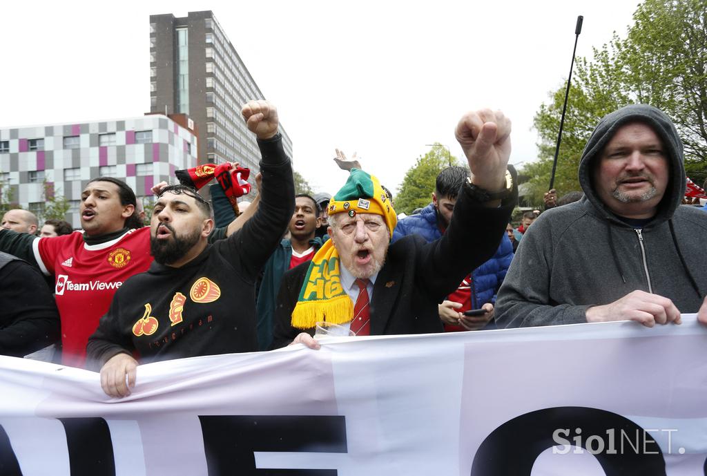 Manchester United navijači protest