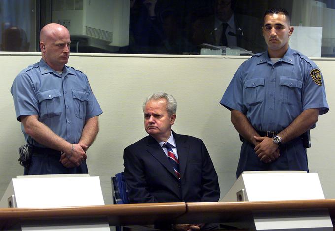 Srbski komunist Slobodan Milošević, ki je z ljudstvom "menjaval" oblasti, a mu je to pri nas spodletelo.  | Foto: 