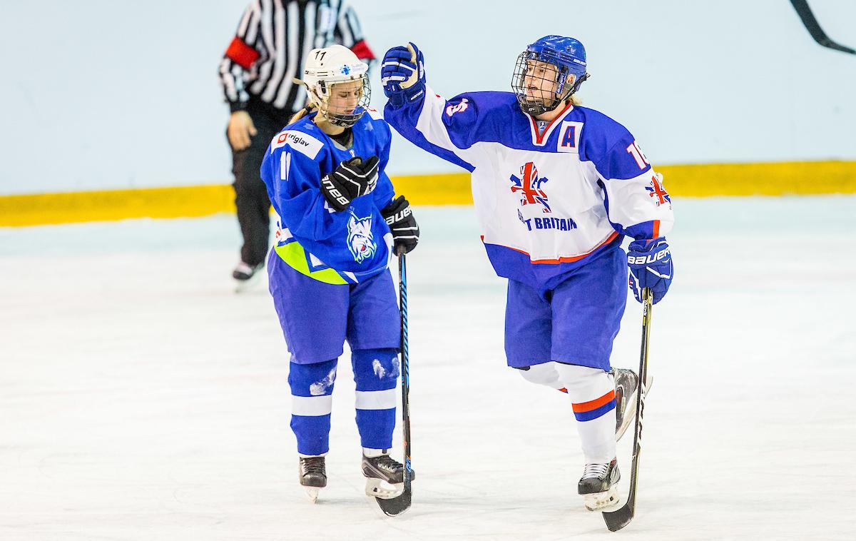 risinje, slovenska ženska hokejska reprezentanca, Slovenija - Velika Britanija | Foto Žiga Zupan/Sportida