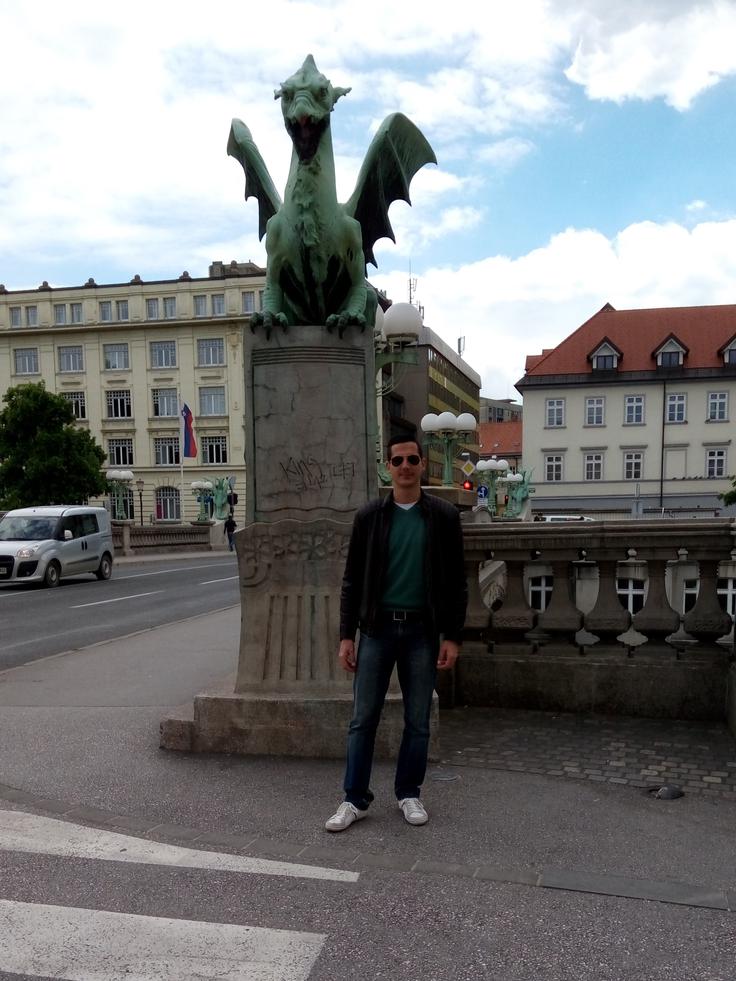 Prvi obisk Slovenije leta 2017 je Alejandru omogočil spoznavanje Ljubljane in občudovanje njene kulture ter arhitekture. | Foto: Osebni arhiv