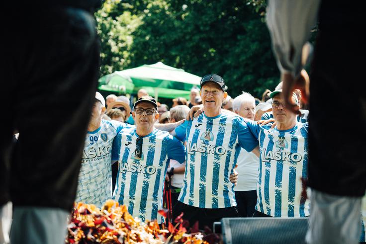Gremo v hribe Šmohor Laško | Foto: Jan Lukanović