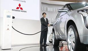 Pri Mitsubishiju so se ogreli za električno formulo 1