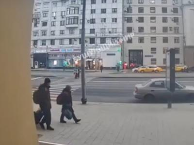 Srhljiv prizor iz Moskve: bil je na mestu mrtev #video