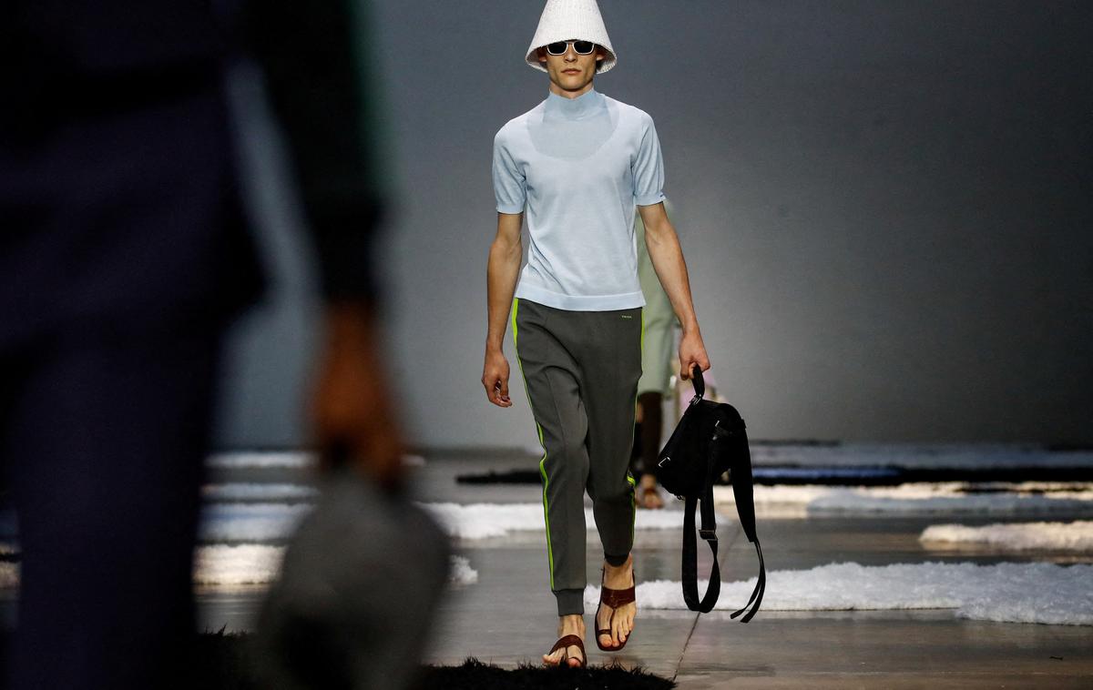 prada sandali | Sporni Pradini sandali na modni brvi milanskega tedna mode | Foto Reuters