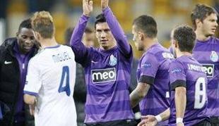 Ibrahimović s pokrom podaj, Porto že v osmini finala