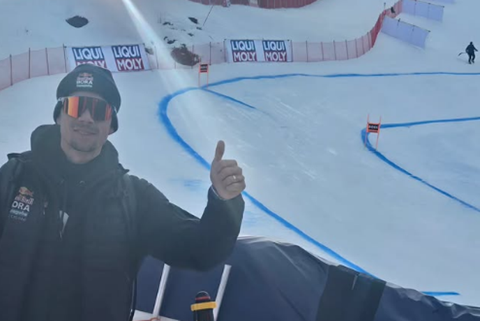 Primož Roglič si je v Kitzbühelu od blizu ogledal mojstrovino rojaka