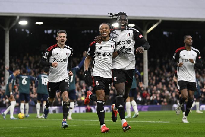 Fulham je z 2:1 ugnal Arsenal. | Foto: Reuters