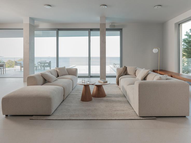 Modularna garnitura korra Melia Milan, klubska mizica korra Donna Natural, 
Izdelek
V459592.
Preproga korra Linea Beige, 
Izdelek
V460852. | Foto: Fero-Term