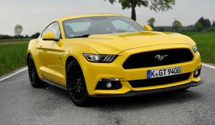 Novi ford mustang: kako dober je in ali si ga bodo Slovenci upali privoščiti?