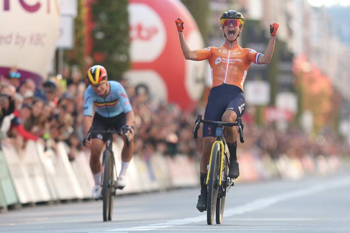 Marianne Vos | Marianne Vos je v dvoboju za zmago ugnala Lotte Kopecky. | Foto Guliverimage