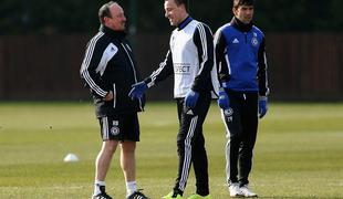 Pri Chelseaju vre: besedni dvoboj med Benitezom in Terryjem