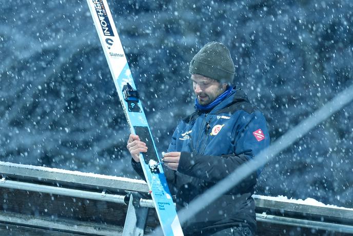 Fis grozi s kaznimi: Slovenijo preiskujejo zaradi sovražnega govora