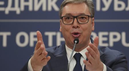 Vučić državljanom: Ne uničujte Srbije, ne morete je premagati #video