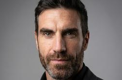 Kako lahko Janšev podpornik na nacionalni televiziji komentira nezakonite prisluhe?