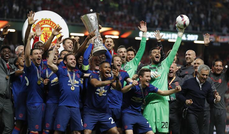 Manchester United je poskrbel, da lahko Anglijo v prihodnji sezoni v ligi prvakov zastopa pet klubov. Če bo Liverpool uspešen v kvalifikacijah ... | Foto: Reuters