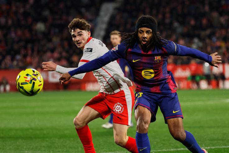 Pri Barceloni bodo znova opozarjali na sporne odločitve glavnega sodnika Cesarja Sota Grada. | Foto: Guliverimage