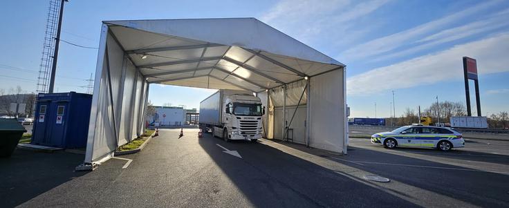Kontrolna točka Pince na avtocesti A5. | Foto: PU Murska Sobota