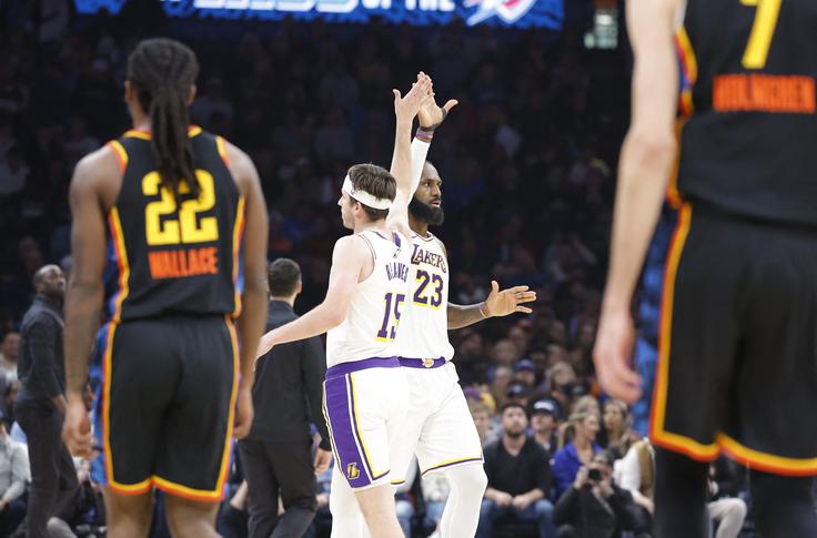 Austin Reaves in LeBron James sta povzročala ogromno preglavic OKC. | Foto: Reuters