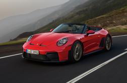 Uživanje v 500 "konjih" tudi z odprto streho in ročnim menjalnikom