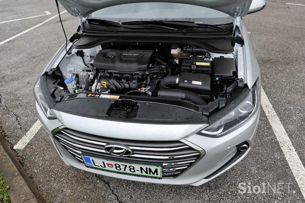 Hyundai elantra in santa fe - domača predstavitev