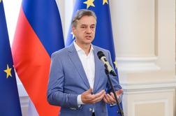 Golob po posvetu pri Pirc Musar: Veselimo se dela v opoziciji
