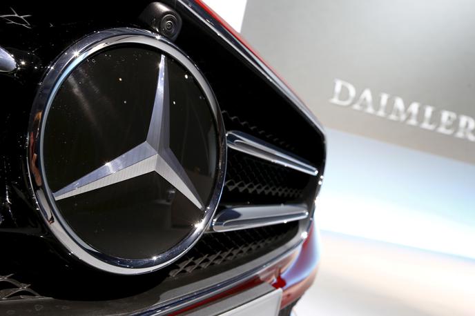 Mercedes logotip Daimler | Koncern Daimler je lastnik družbe Mercedes-Benz. | Foto Reuters