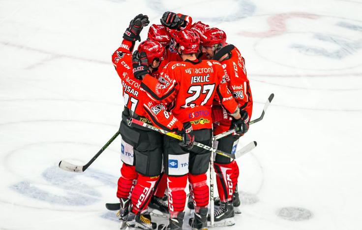 Jeseničani so v četrtfinalu brez težav izločili Crveno zvezdo. Njihova naslednja ovira je Celje. | Foto: HDD Jesenice, Drago Cvetanovič