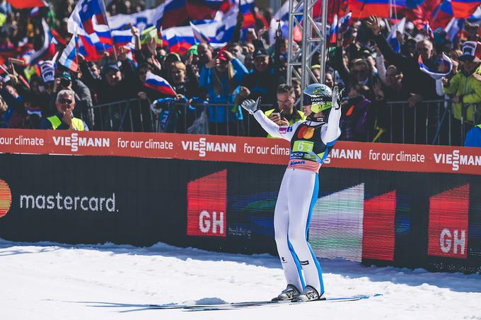 Peter Prevc je dodal svoj delež k ekipni zmagi. | Foto: Grega Valančič/Sportida