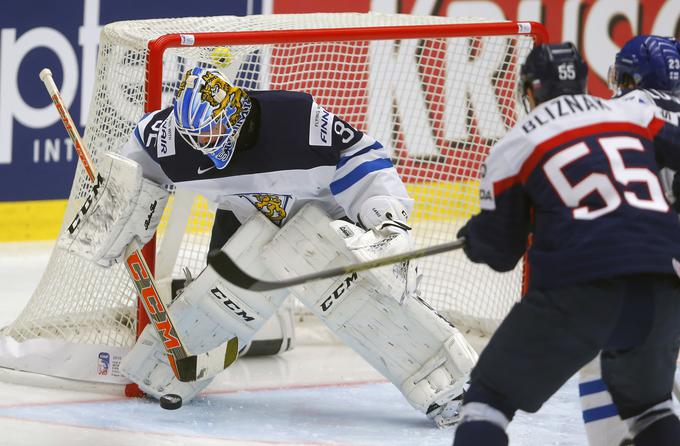 Juuse Saros je odigral drugo tekmo SP in še drugič ohranil mrežo nedotaknjeno. Finci po šestih tekmah še niso oddali točke. | Foto: Reuters