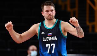 Dončić v prvi peterki OI in navijaški MVP