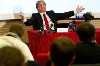 "Tudi, če bi mu prinesel vrečke krvi, se Simič ne bi pogovarjal"