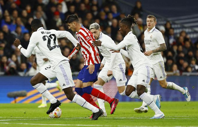 Edini zadetek za Atletico je na stadionu Santiago Bernabeu prispeval Alvaro Morata. | Foto: Reuters