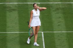 Sabalenka ekspresno do zmage, modni šov Osake